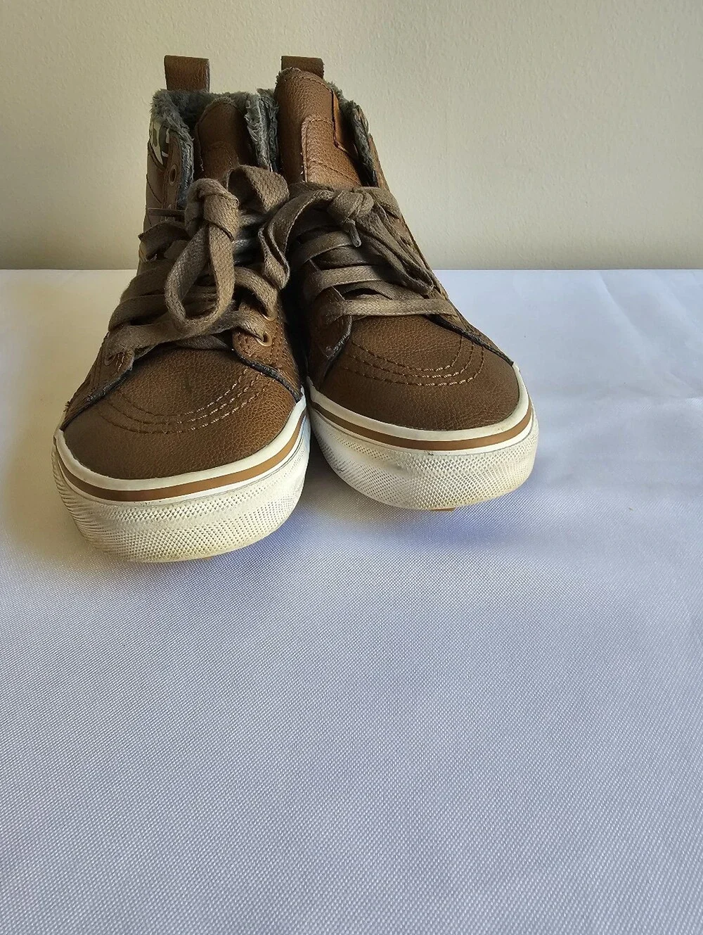 Vans Brown High-Top Kids Sneakers with Camo Collar